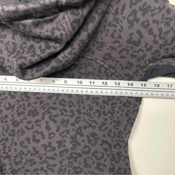 Athleta SZ S Triumph Printed Hoodie Jacket Brown Black Leopard Full Zip - Picture 7 of 7